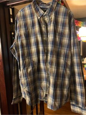 Abercrombie & Fitch Men's Blue and Cream Plaid Button-Down Shirt